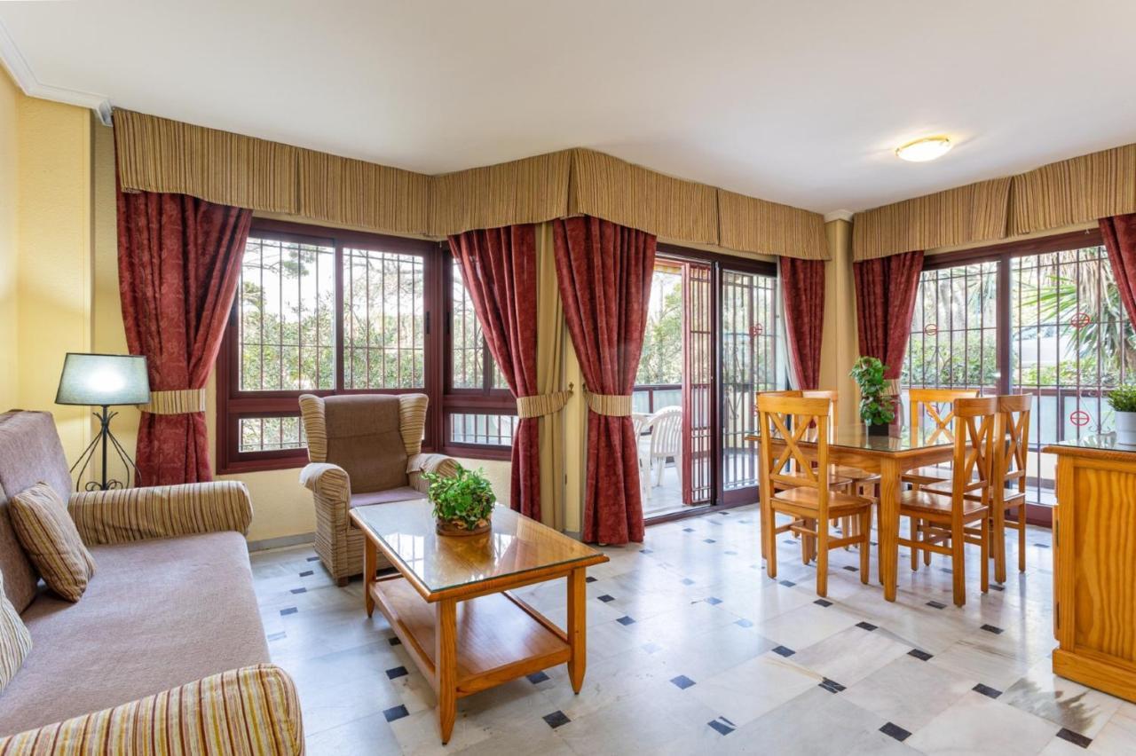 Holidays2Mijas Costa Lubina Del Sol Frontline Beach, Pool, Terrace, Seaview & Parking Sitio de Calahonda ภายนอก รูปภาพ