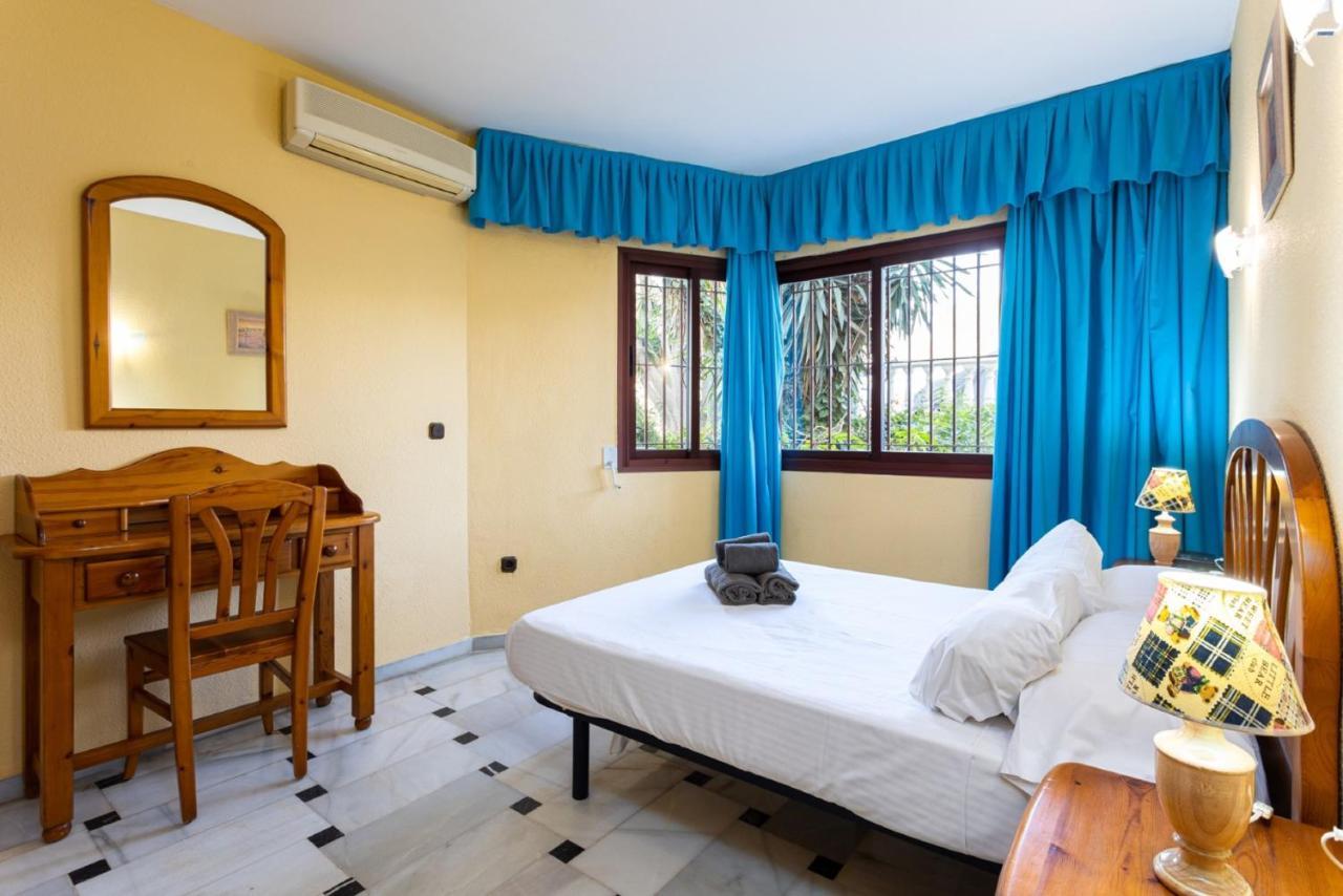 Holidays2Mijas Costa Lubina Del Sol Frontline Beach, Pool, Terrace, Seaview & Parking Sitio de Calahonda ภายนอก รูปภาพ